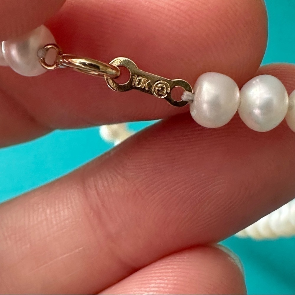 Necklace and Bracelet Faux White Pearl Set - Picture 3 of 3